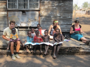 Volunteering help2kids Malawi