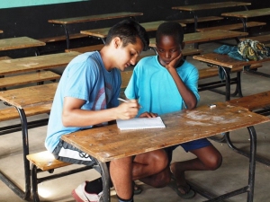 Volunteering help2kids Malawi