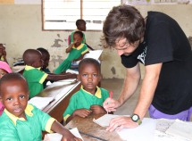 help2kids Tanzania / Volunteering at the primary school